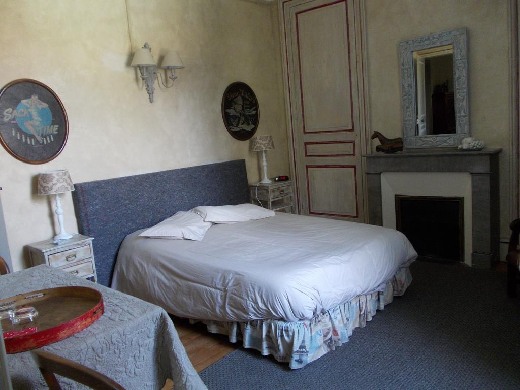 B&B Maison Gaudin Cognac Quarto foto